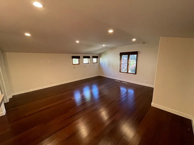 301 Alameda De Las Pulgas #A — Photo 8