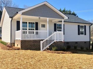 602 Noles Dr, Mount Holly, NC 28120