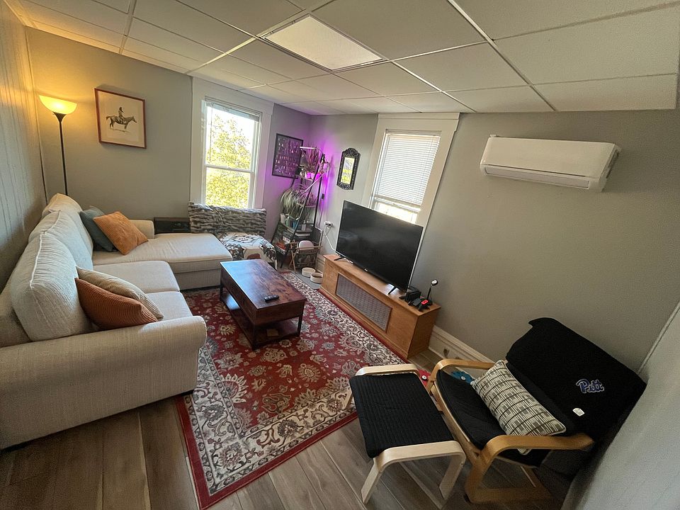 Upstairs Apt living room