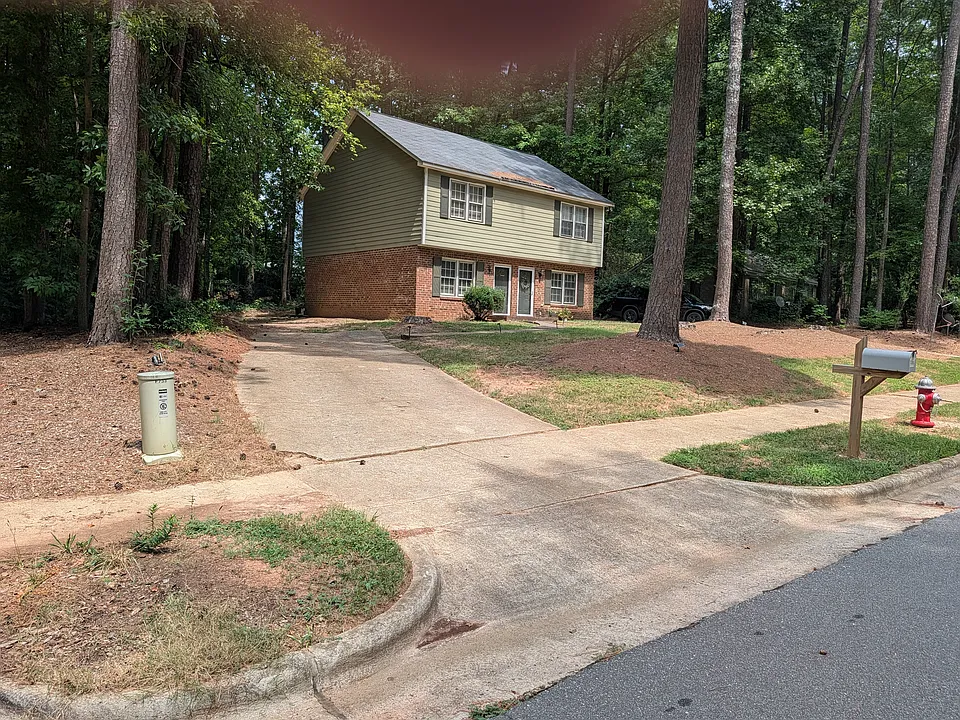 733 Branniff Dr #1
