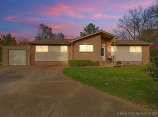 101 Woodlawn St, Hominy, OK 74035