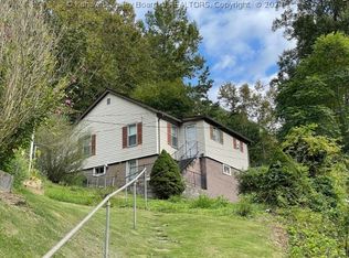 2327 Gauley River Rd, Belva, WV 26656