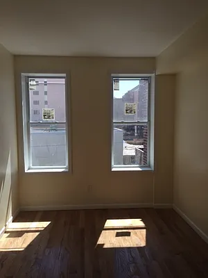 Rented by G2 Realty Group LLC | media 25