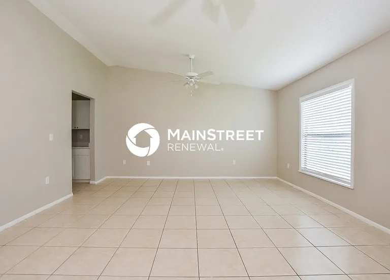 2404 Calloway Dr — Photo 3