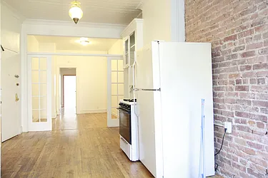 Rented by Rennit Inc.