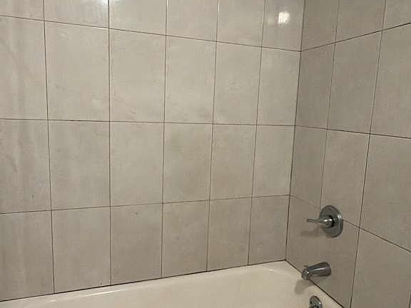 4th image of 237 E 176th St #1A