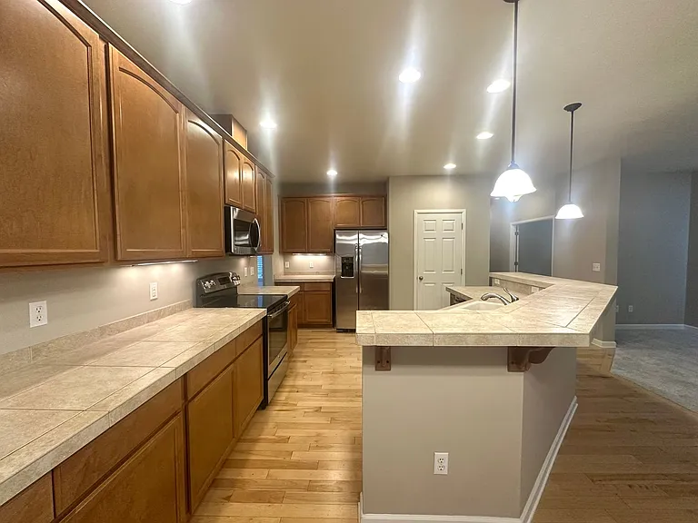 4315 Freemont St NE — Photo 9