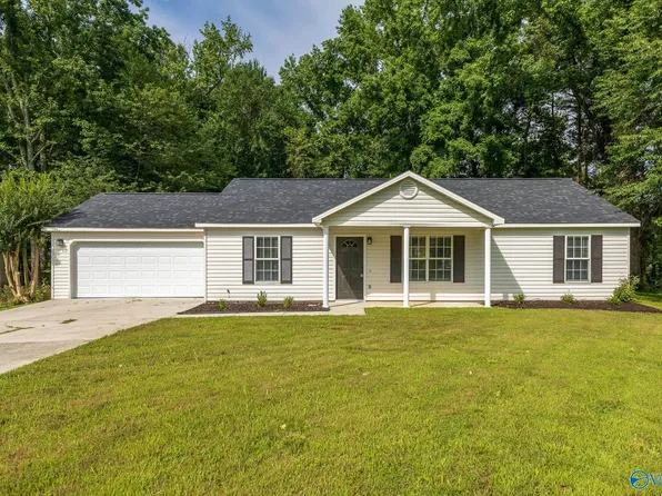 239 Barberry Ln, Toney, AL 35773