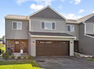 7757 Sterling Dr, Rockford, MN 55373