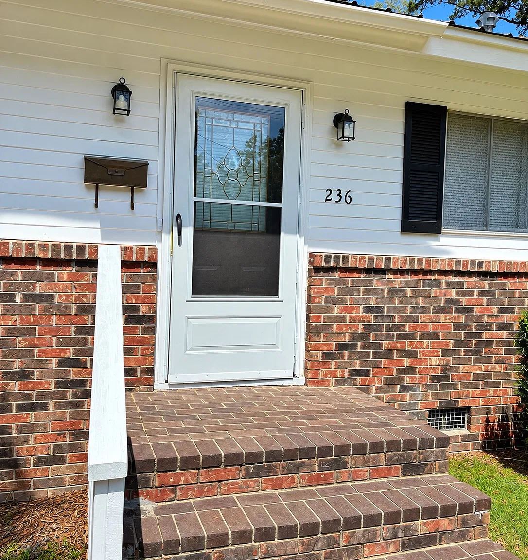 3 bed, 1440 sqft, $1,650 — Photo 2