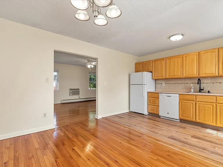 11B W Roselle Ave #11B — Photo 12
