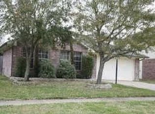 1715 Oak Meadow Dr, Kemah, TX 77565