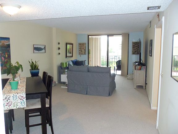 5th image of 890 N Federal Hwy APT 406
