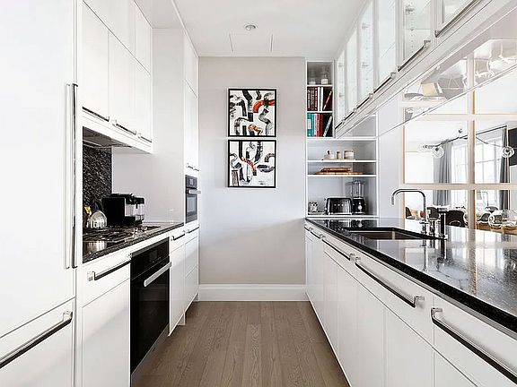 2nd image of 200 E 95th St #14C