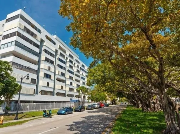 2950 SW 3rd Ave APT 7G, Miami, FL 33129