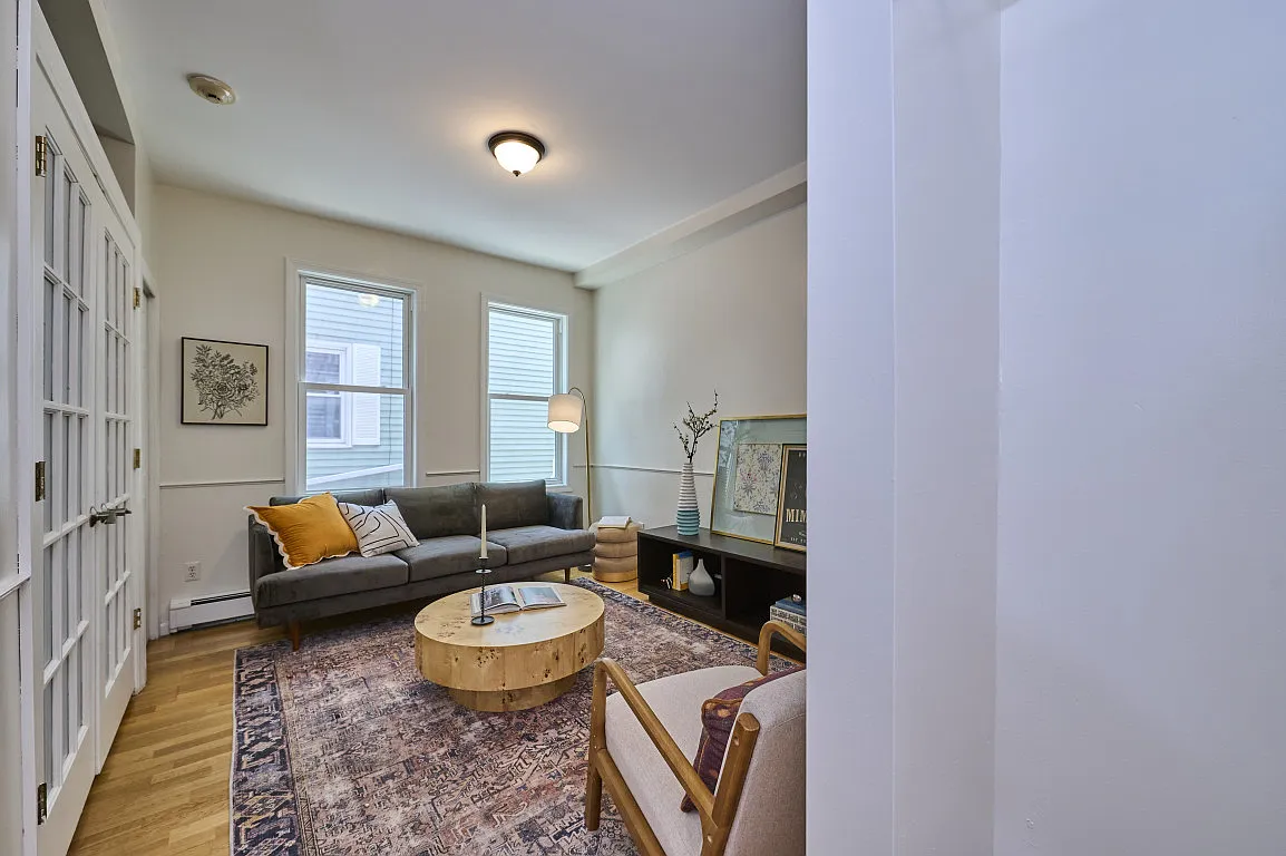 9 Mullins Ct — Photo 1