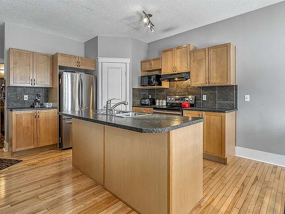 2nd image of 177 W Cougartown Cir SW