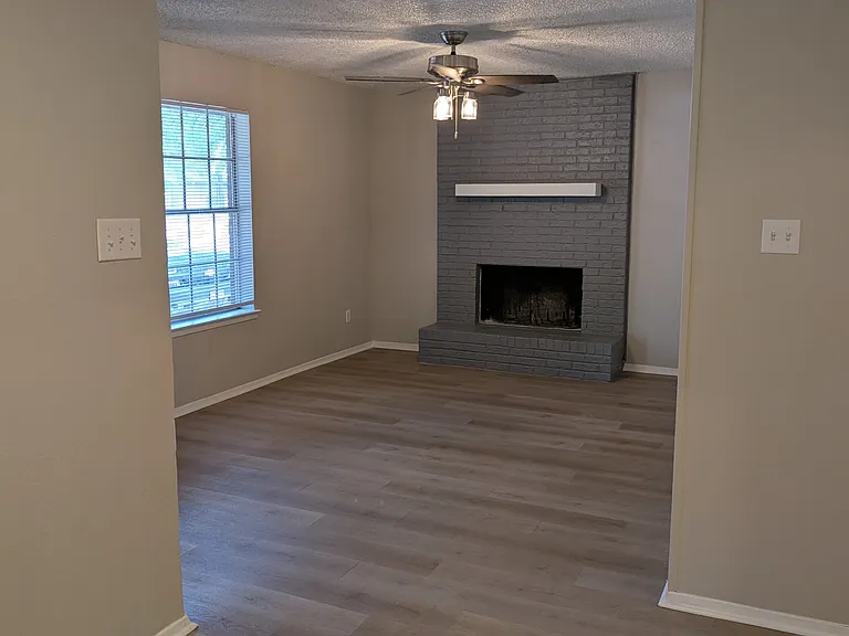 7518 Windhaven Rd — Photo 13