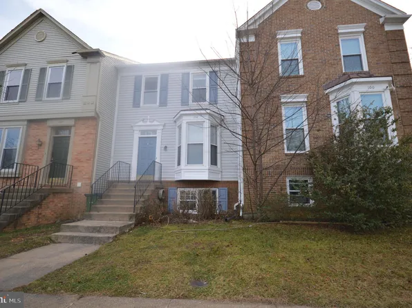 102 Harrogate Rd, Fredericksburg, VA 22406