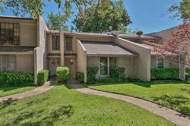 1st image of 426 Valley Park Dr
