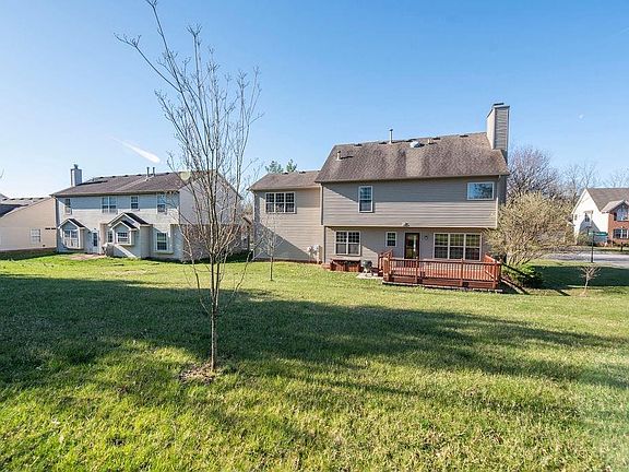 3rd image of 777 Emmett Creek Ln