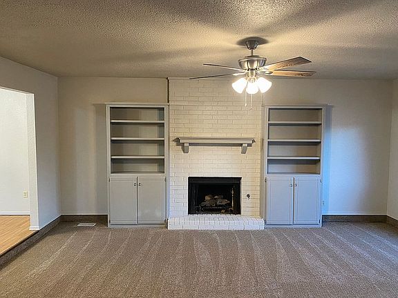 5th image of 2412 Northwood Ln
