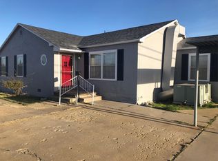 1225 W Garza St, Slaton, TX 79364