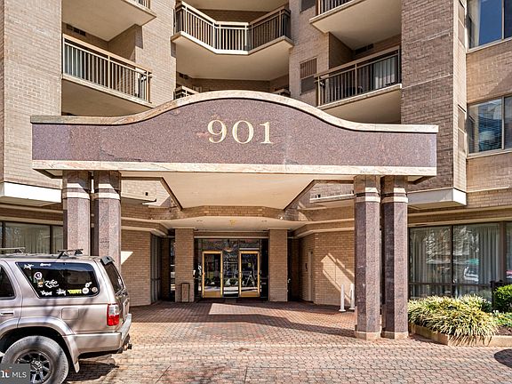 4th image of 901 N Monroe St APT 508