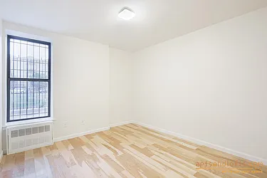 Rented by aptsandlofts.com