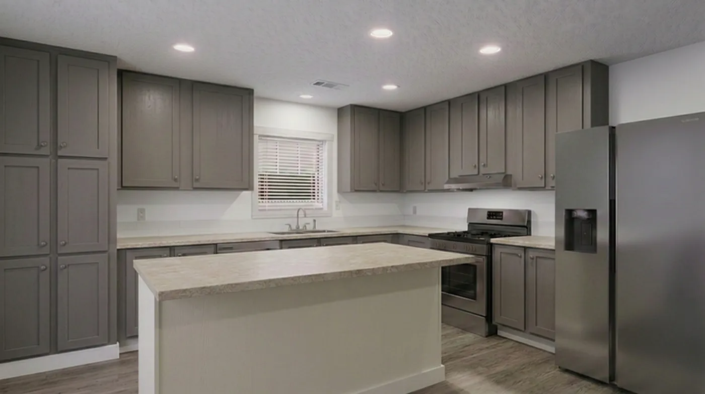 537 Tower View Ave - 4BD 2... — Photo 2