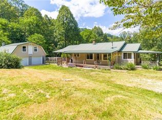 162 Chestnut Creek Rd, Candler, NC 28715