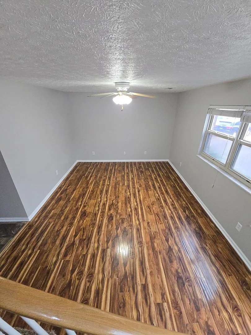 Fox Ridge Apartments — Photo 2