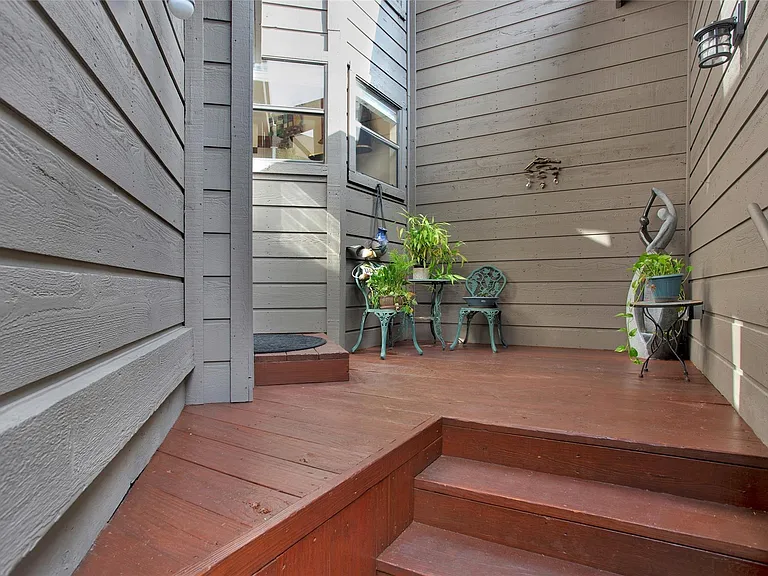 2619 Sailboat Dr — Photo 3