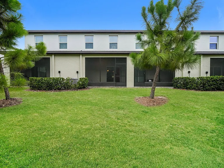 6031 Acara Ln — Photo 21