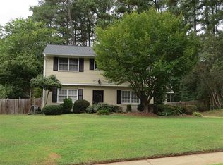 4813 Rampart St, Raleigh, NC 27609