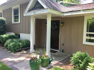 705 S Moore St, Bloomington, IL