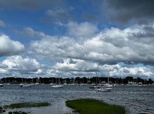 346 Wood St UNIT 2, Bristol, RI 02809