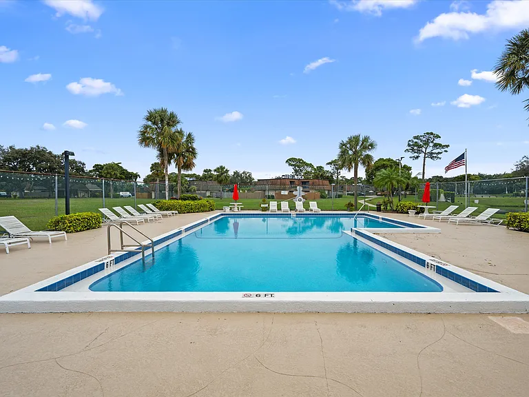 4163 Palm Bay Cir #C — Photo 13