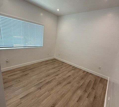 4th image of 1626 W Gage Ave