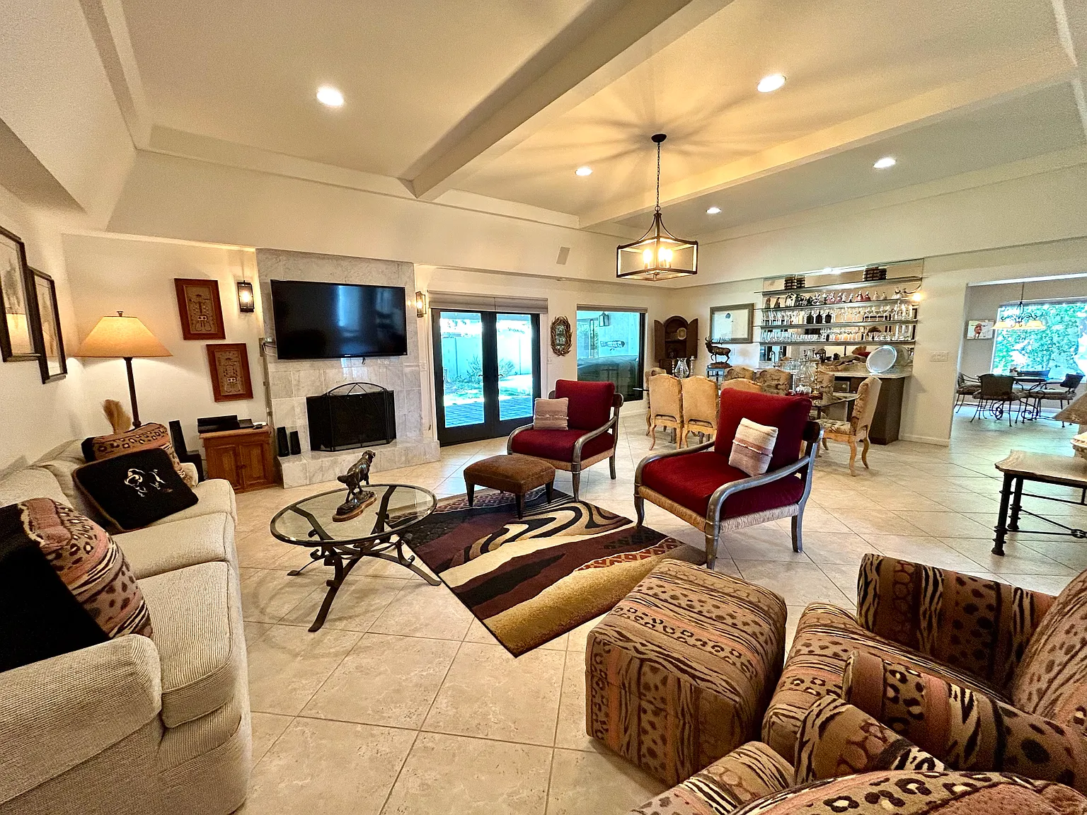 3 bed, 2459 sqft, $5,000 — Photo 1