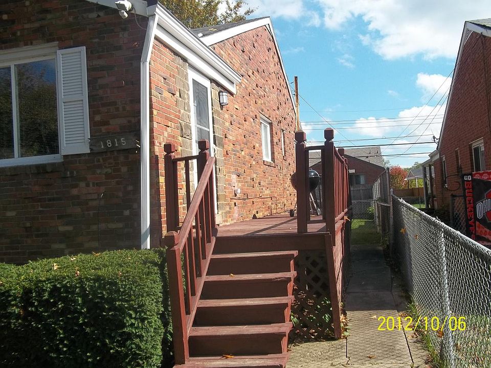 Entrance and deck