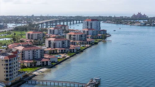 6051 Sun Blvd #111 Photo 1