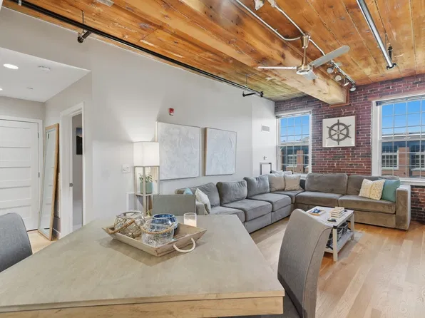 130 John St Unit 358, Lowell, MA 01852