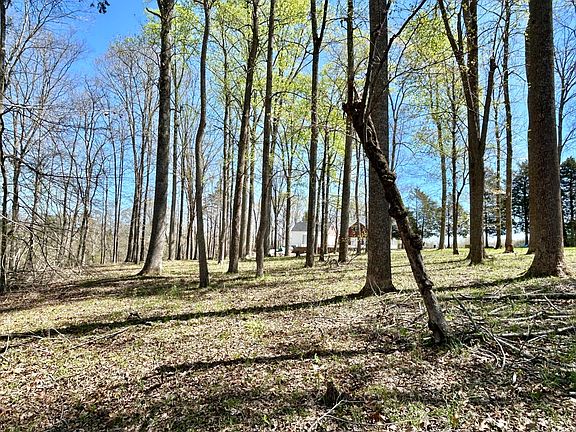 5th image of 825 Cedar Pointe Dr