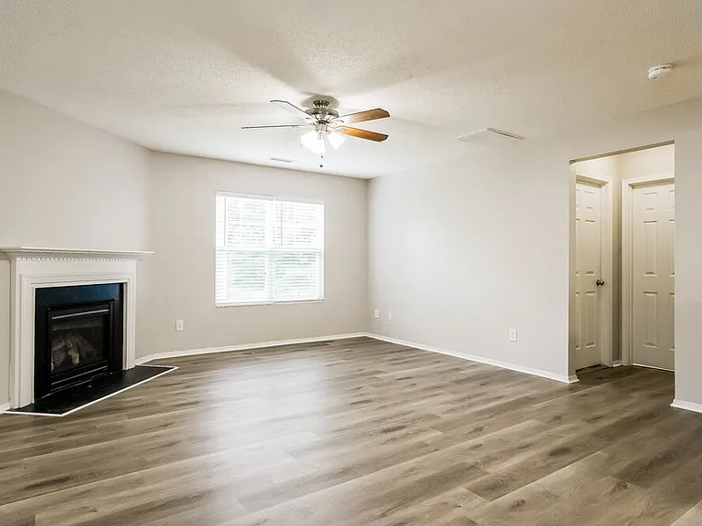 3129 Varcroft Rd — Photo 5
