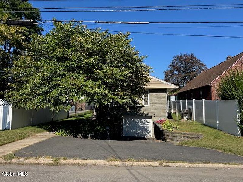 2nd image of 1705 Van Cortland Street