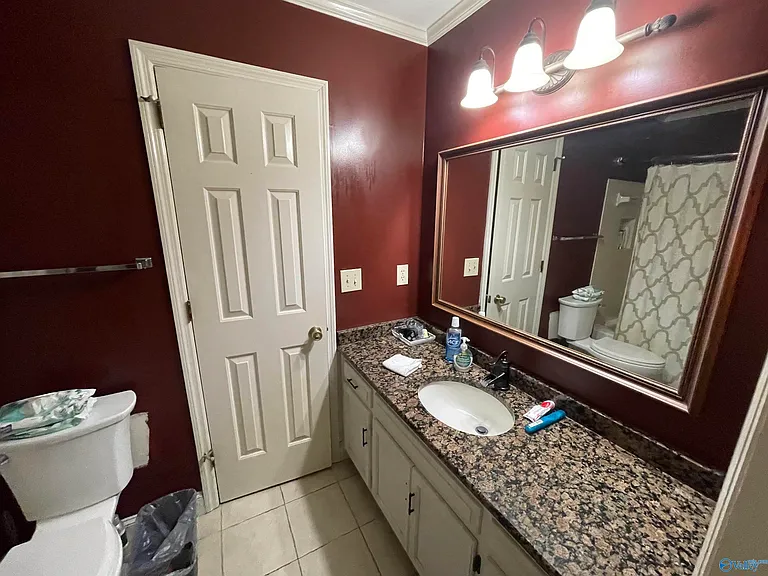 2008 Woodlawn Dr SW #2008 — Photo 8