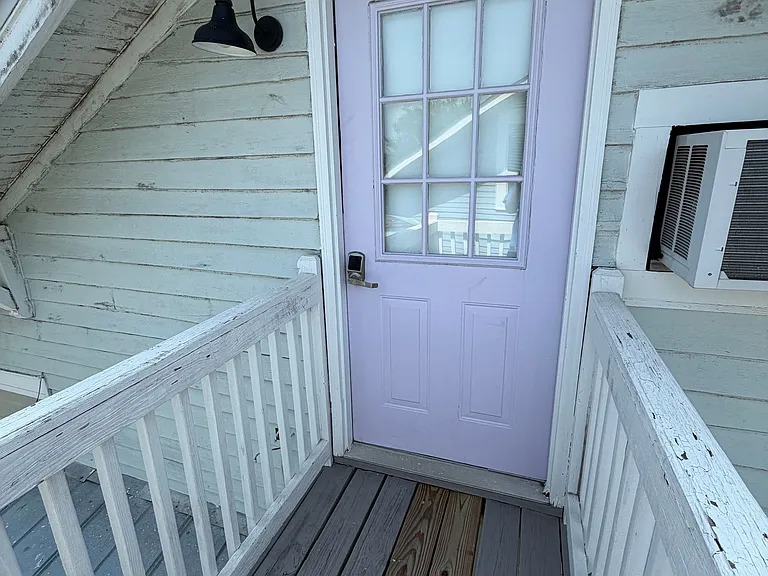 208 Union St #B — Photo 14