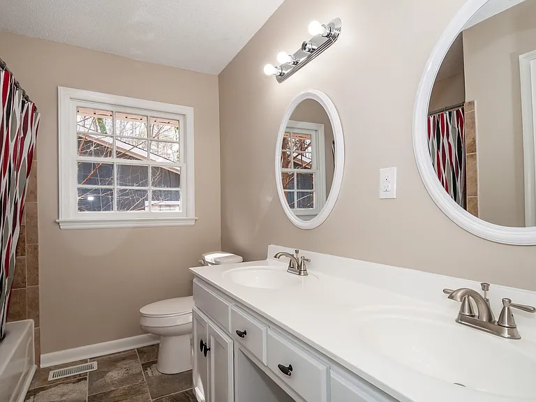 2316 Fitzgerald Ave — Photo 10