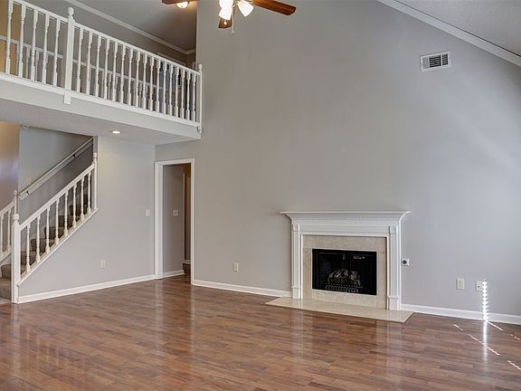 3rd image of 5524 Millers Glen Ln